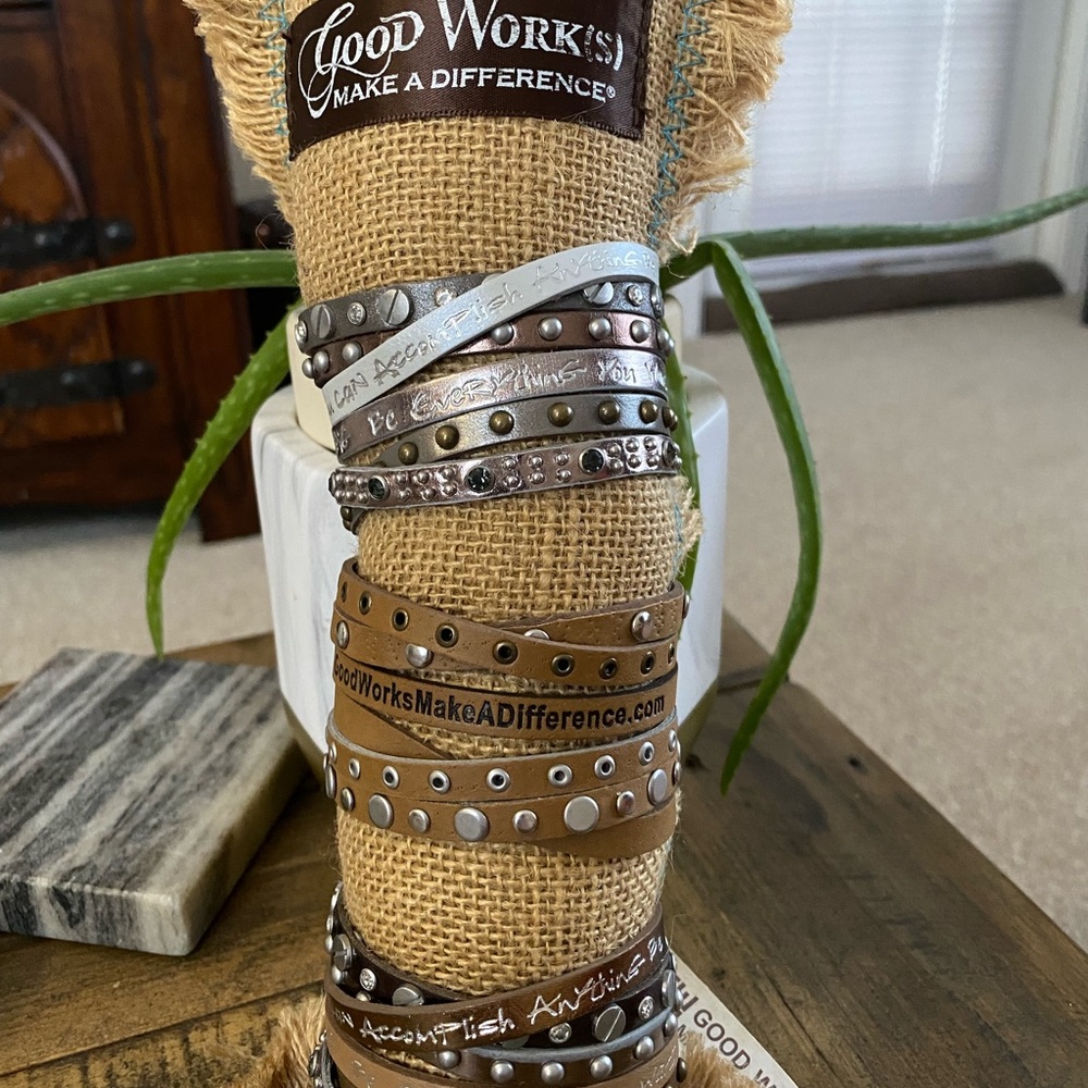Good works Magnetic bracelet New with tags